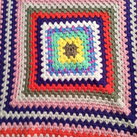 Crochet Afghan Blanket Retro Granny Square Bright Colors Knit Handmade - Picture 7 of 11